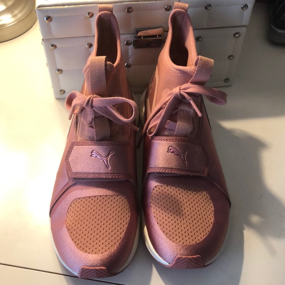 Puma ignite rose gold quarter top sneakers - Picture 3 of 4